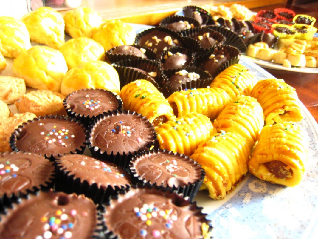 Google Boleh sedekah kuih muih kepada yang memerlukan.